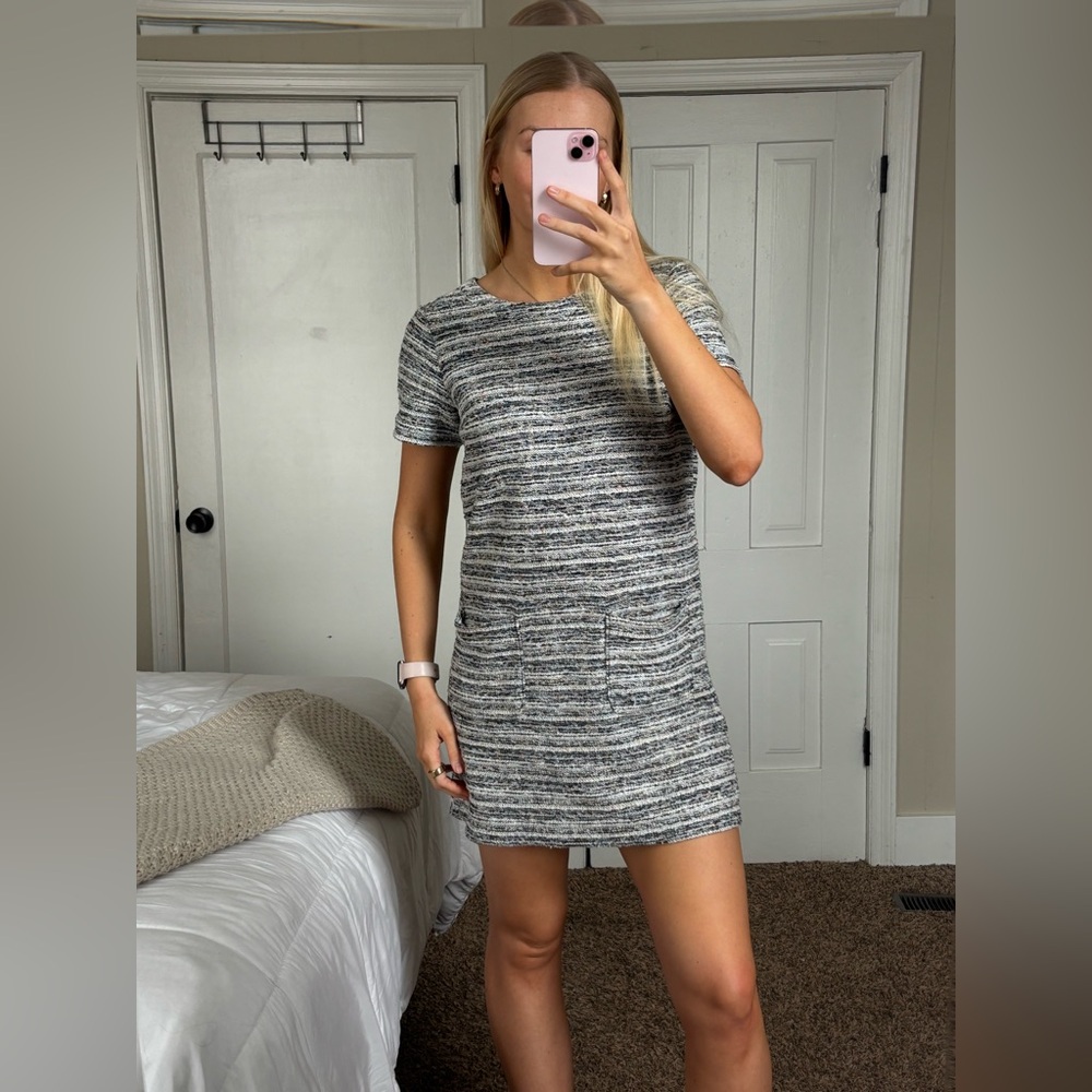 LOFT Gray Striped Short-Sleeve Shift Dress